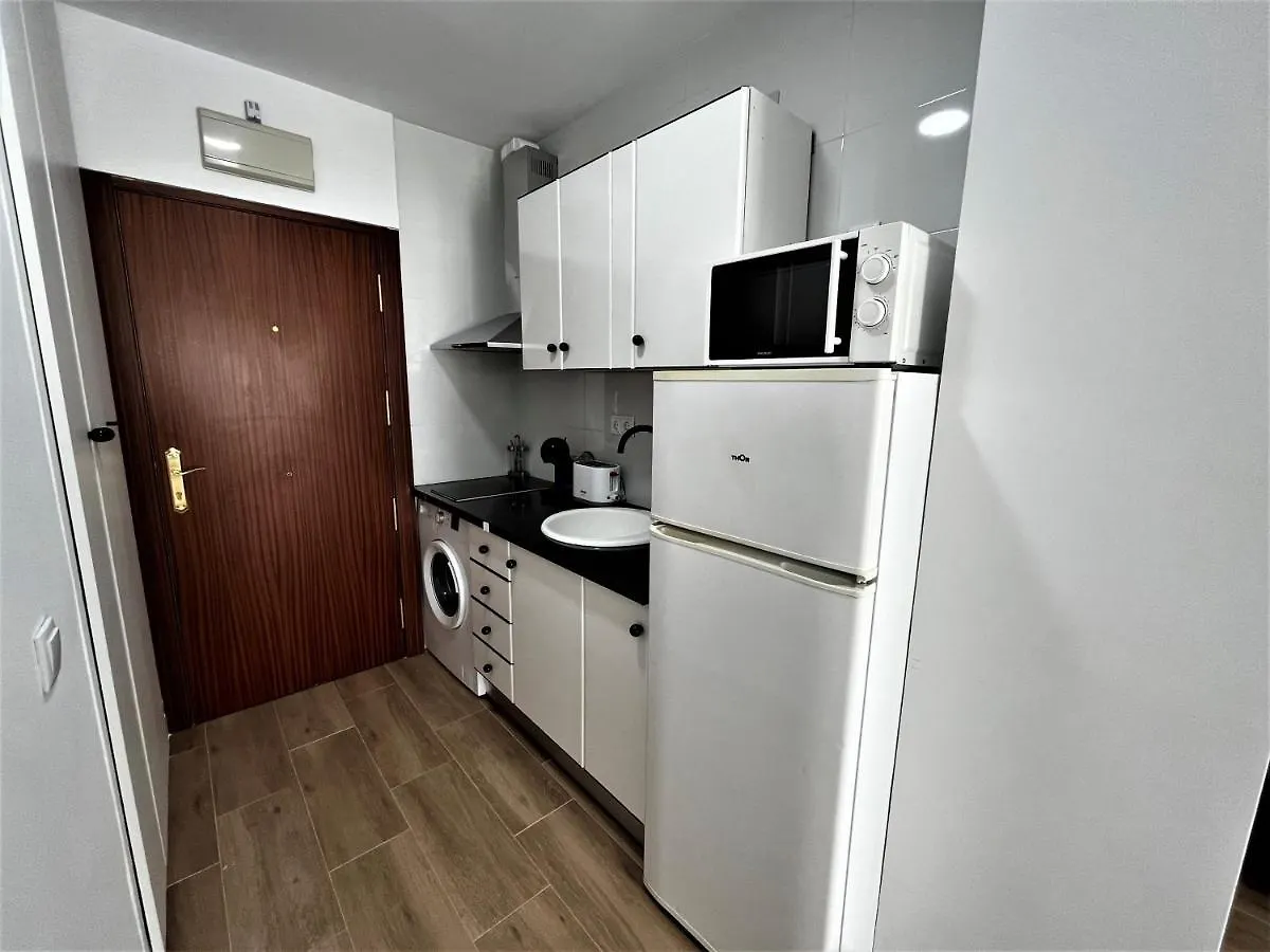 Apartment Ver7 - Estudio, Wifi, Fire Stick Amazon, Terraza, Vistas Al Mar, Piscina Torremolinos Spain