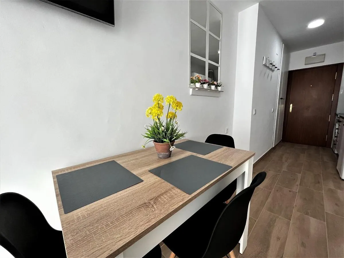 Ver7 - Estudio, Wifi, Fire Stick Amazon, Terraza, Vistas Al Mar, Piscina Torremolinos 0*,